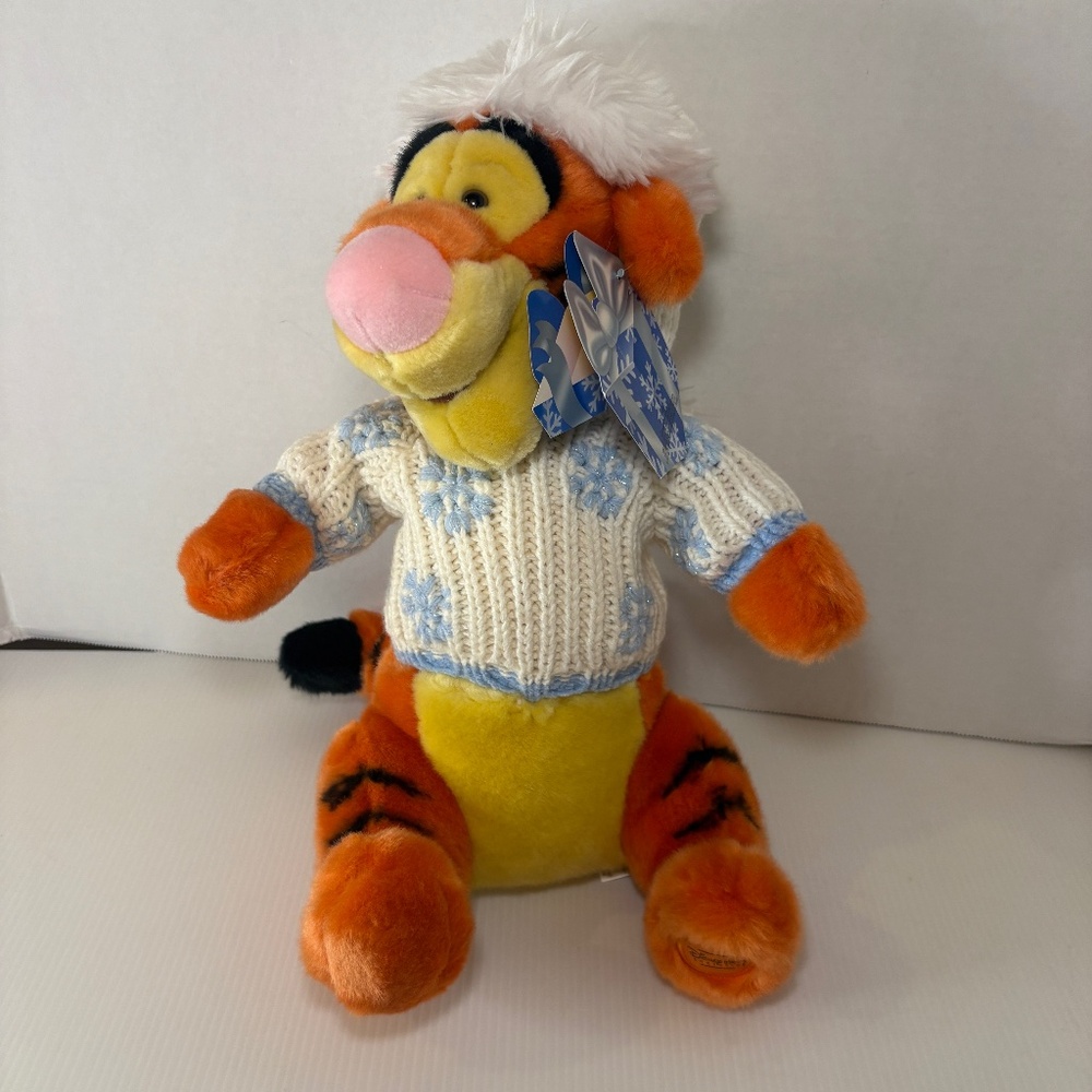 Disney Tigger Plush Snowflake Sweater Hat Winter Store Exclusive NWT #3107